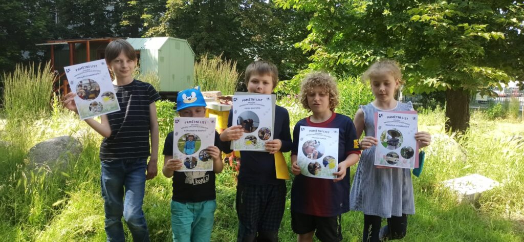 Čmeláci PLUS - Poslední setkání kroužku před prázdninami - Foto Julie Včeláková 2025 06 12 (6)