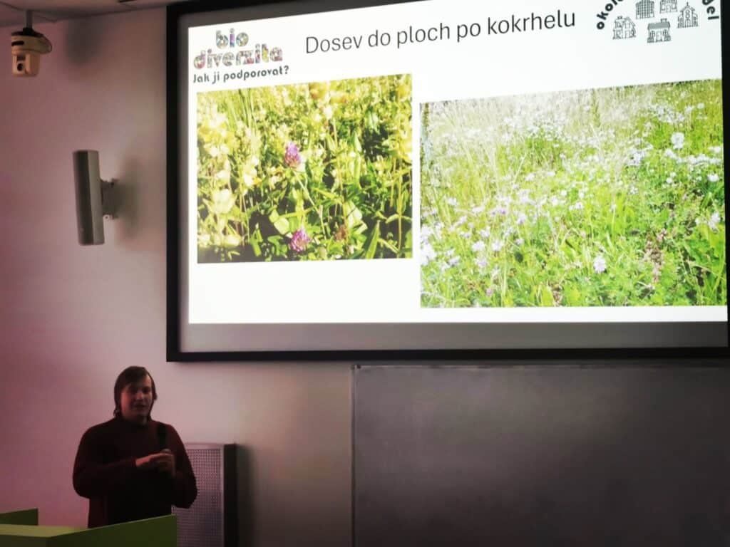 Čmeláci PLUS - Seminář O biodiverzitě ve městech - ČZU - Foto Jiří Cafourek 9 01 2025 2